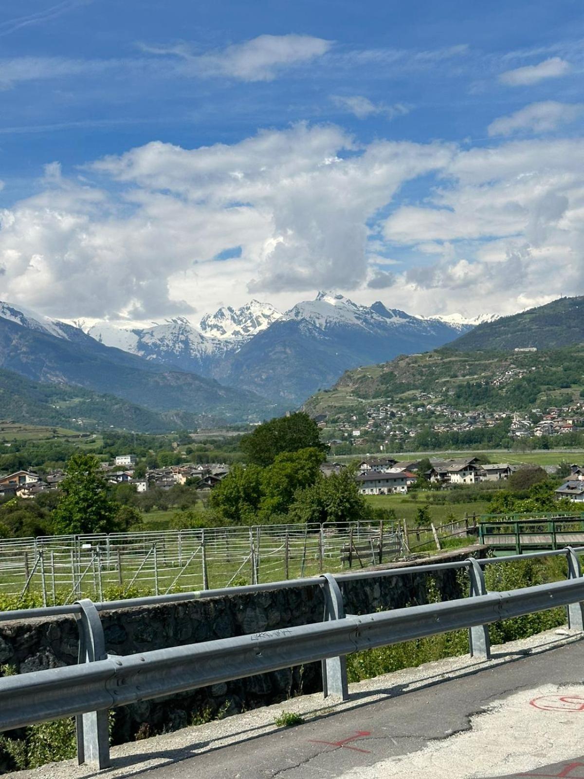 Maison Clair Vda Gressan N 0094 Aosta Phòng bức ảnh